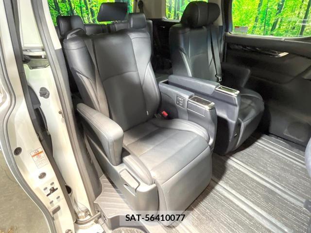Toyota ALPHARD 2018-09 8282864-8