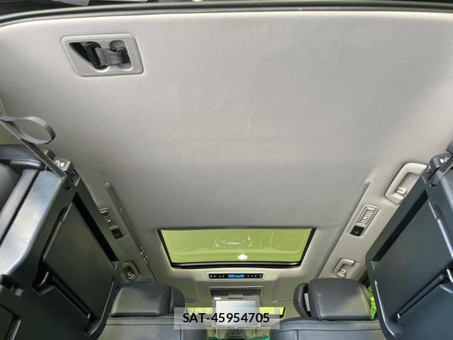 Toyota ALPHARD 2022-04 8283144-2