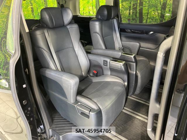 Toyota ALPHARD 2022-04 8283144-8