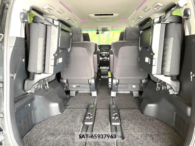 Toyota ALPHARD 2018-06 8283452-16