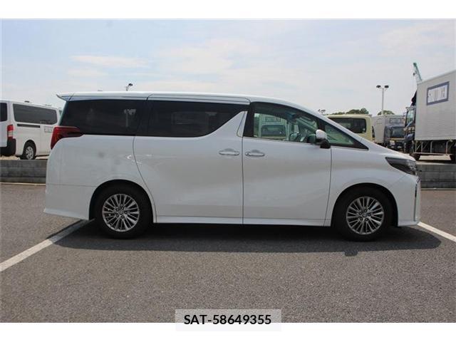 Toyota ALPHARD 2021-06 8283558-14