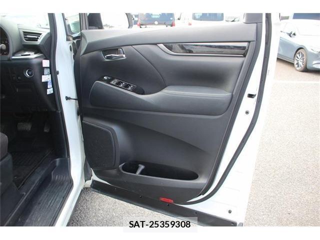 Toyota ALPHARD 2020-05 8283565-16