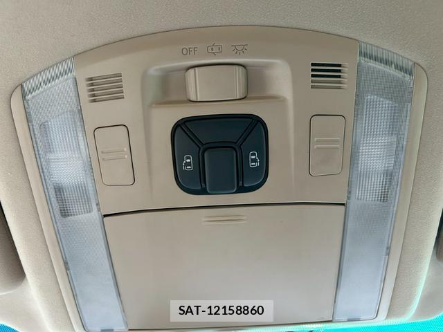 Toyota ALPHARD 2013-11 8284030-11