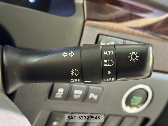 Toyota ALPHARD 2014-02 8284244-9