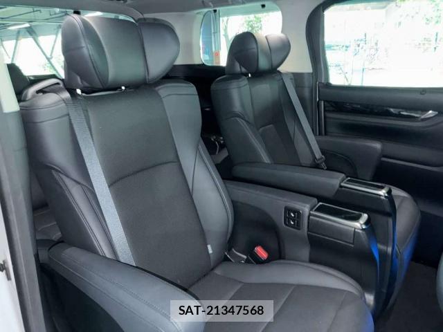 Toyota ALPHARD 2023-04 8284381-3