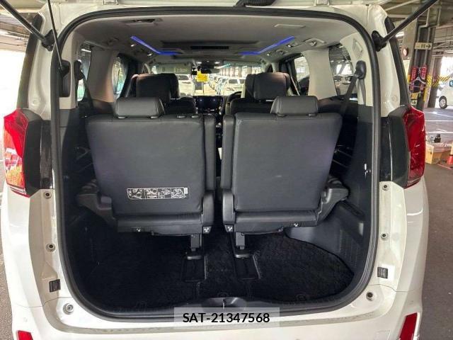 Toyota ALPHARD 2023-04 8284381-7