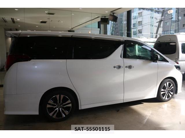 Toyota ALPHARD 2019-01 8284592-3