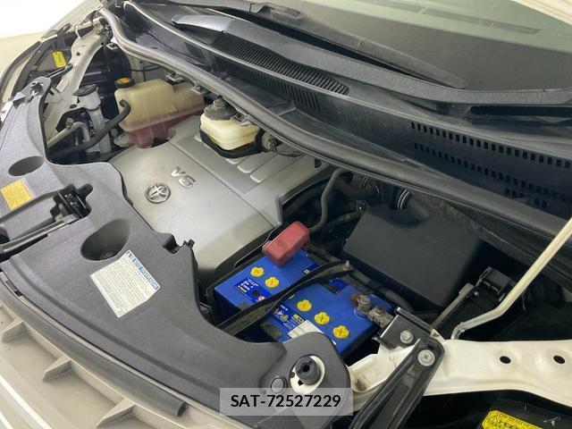 Toyota ALPHARD 2012-03 8284621-12
