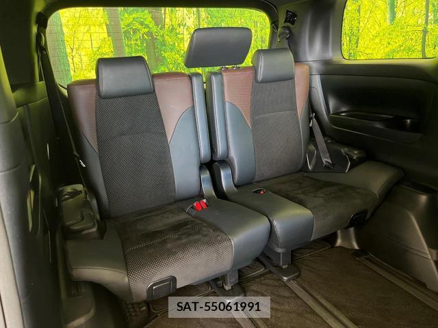 Toyota ALPHARD 2017-10 8284896-9