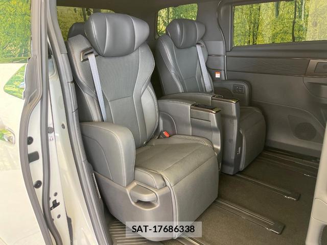 Toyota ALPHARD 2024-07 8284901-8