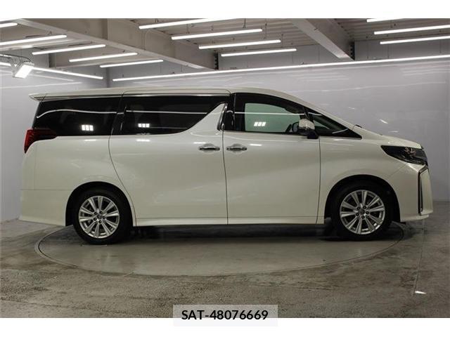 Toyota ALPHARD 2021-06 8285116-5