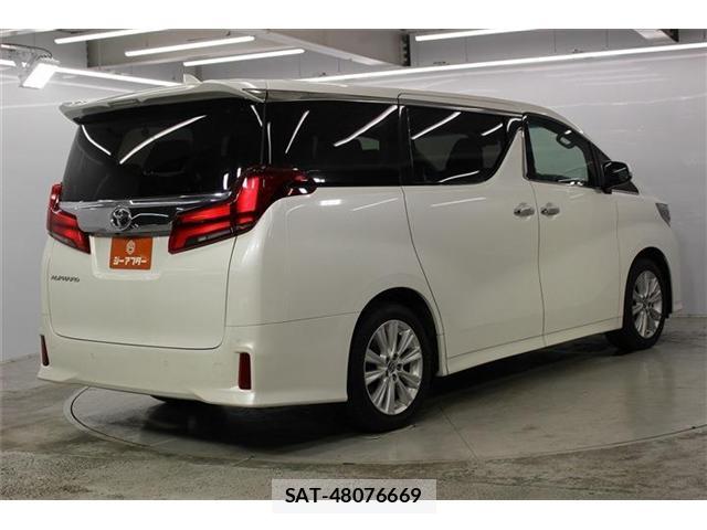 Toyota ALPHARD 2021-06 8285116-6