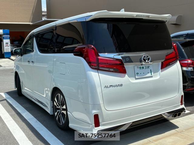 Toyota ALPHARD 2020-05 8285301-1