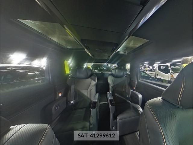 Toyota ALPHARD 2024-08 8285333-6