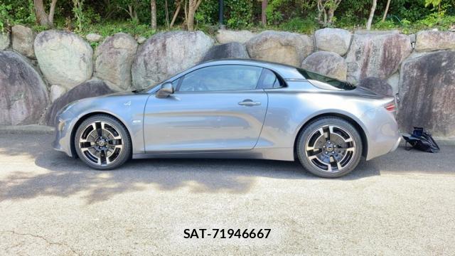 Renault ALPINE 2019-04 8277493-12