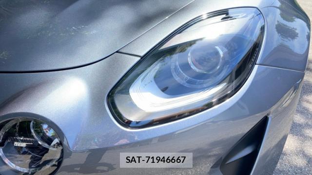 Renault ALPINE 2019-04 8277493-17