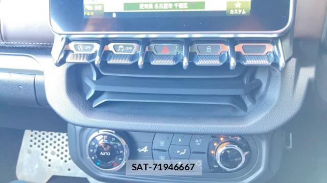 Renault ALPINE 2019-04 8277493-7