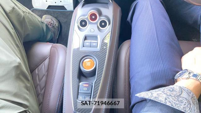 Renault ALPINE 2019-04 8277493-8