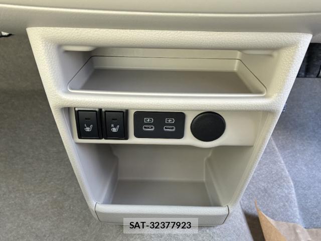 Suzuki LAPIN 2025-10 8280324-12