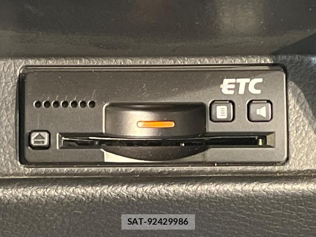 Suzuki ALTO 2018-02 8279365-5