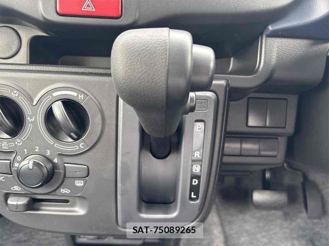 Suzuki ALTO 2025-07 8276828-8