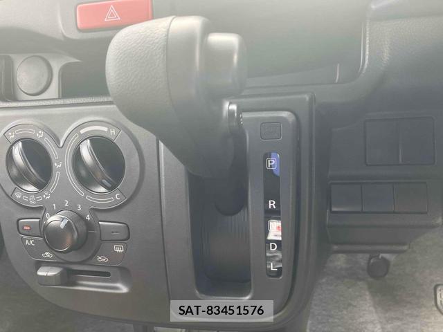 Suzuki ALTO 2025-12 8277096-8