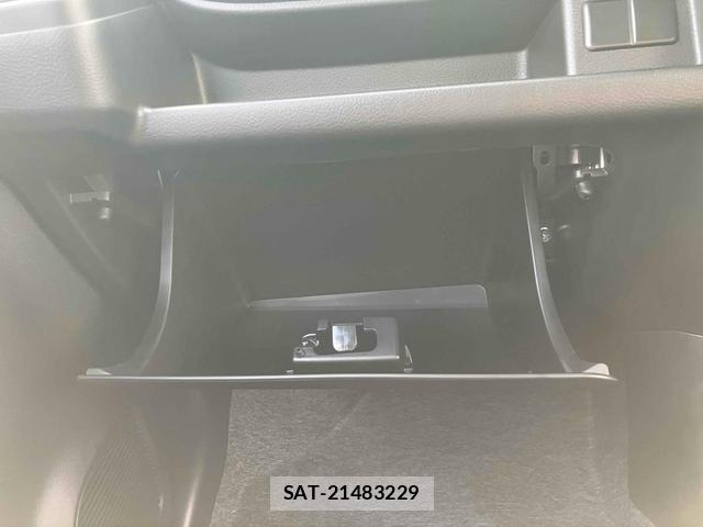 Suzuki ALTO 2025-12 8277099-12