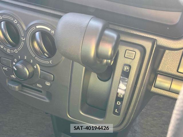 Suzuki ALTO 2026-01 8277104-11