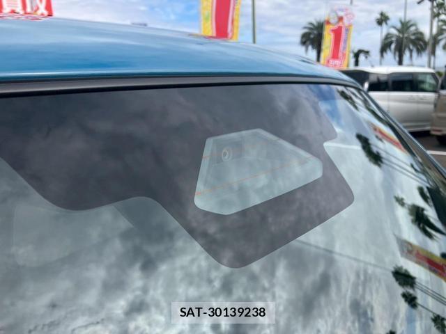 Suzuki ALTO 2025-11 8277105-11