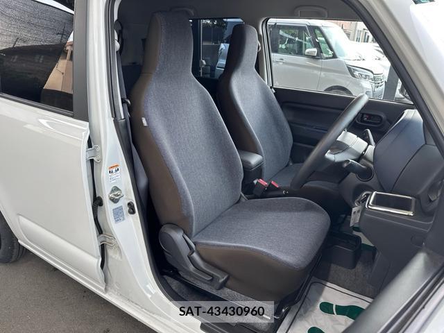 Suzuki ALTO 2022-11 8277787-5