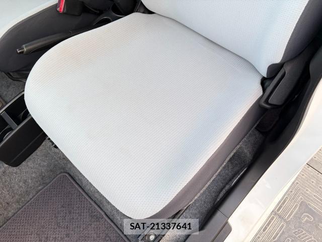 Suzuki ALTO 2016-06 8277844-12