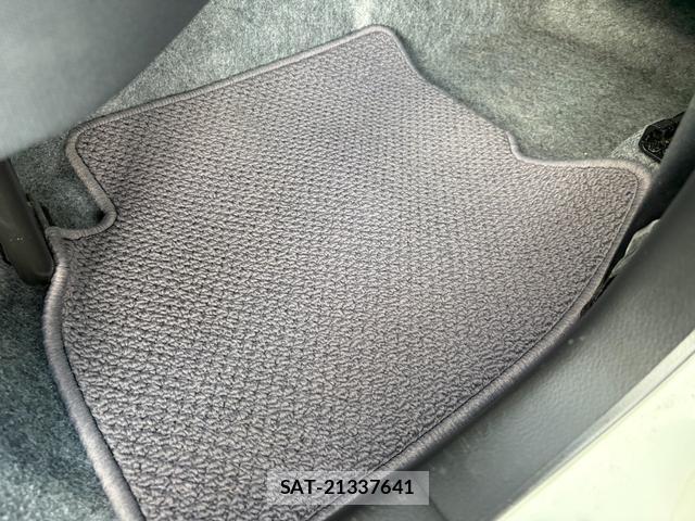 Suzuki ALTO 2016-06 8277844-17