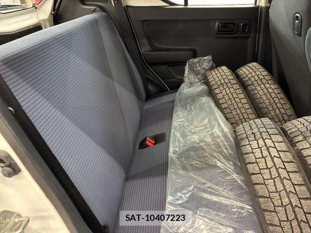 Suzuki ALTO 2021-06 8277930-4