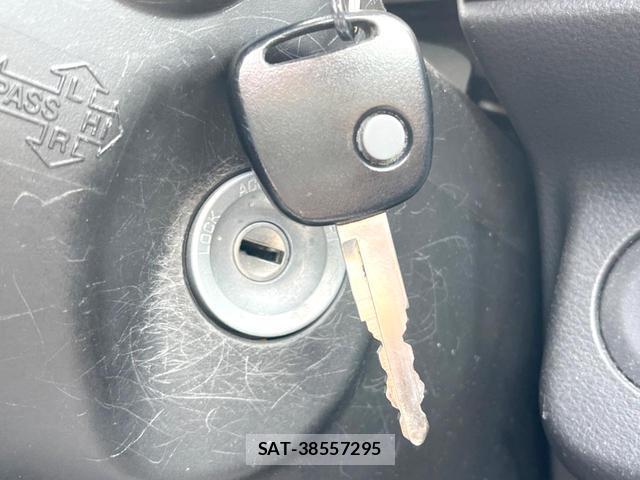 Suzuki ALTO 2018-04 8279777-6