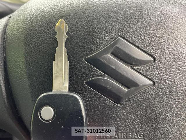 Suzuki ALTO 2017-05 8280265-3