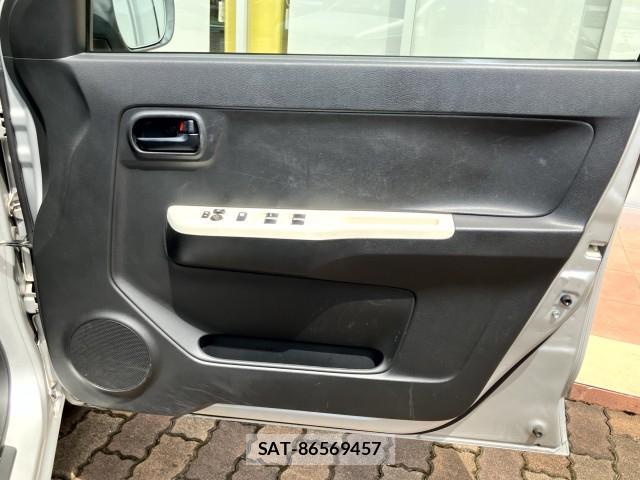Suzuki ALTO 2017-10 8283660-15
