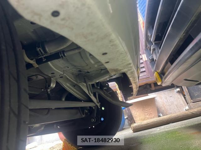 Suzuki ALTO 2014-03 8284816-17
