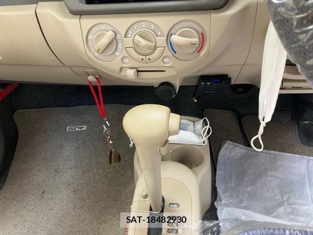 Suzuki ALTO 2014-03 8284816-4