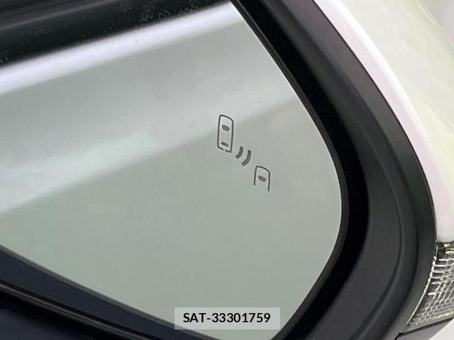 Toyota AQUA 2023-02 8276761-6