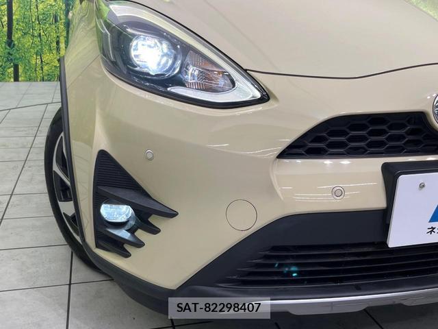 Toyota AQUA 2019-01 8276769-11