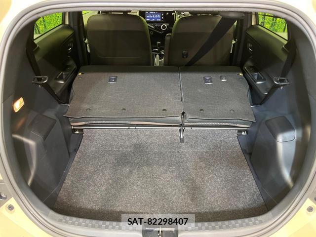 Toyota AQUA 2019-01 8276769-9