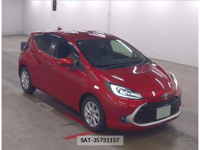 Toyota AQUA 2021-12 8277030-0