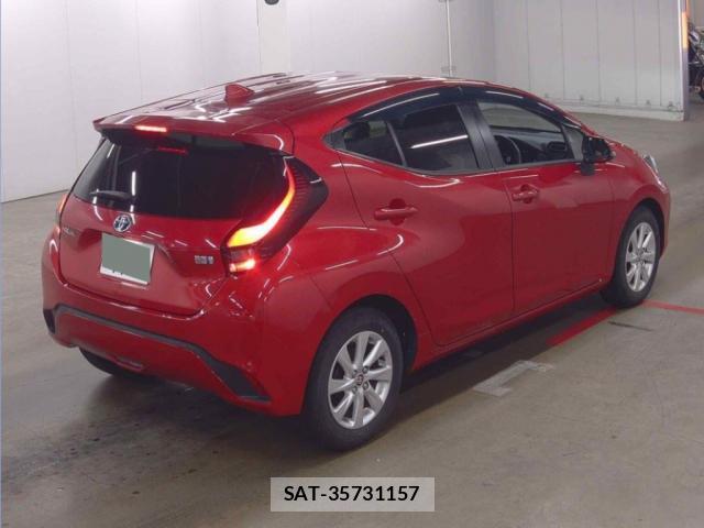 Toyota AQUA 2021-12 8277030-4