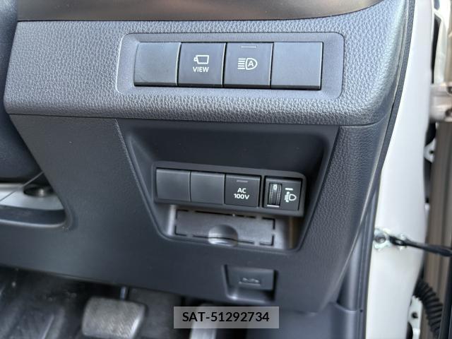 Toyota AQUA 2025-01 8277044-10
