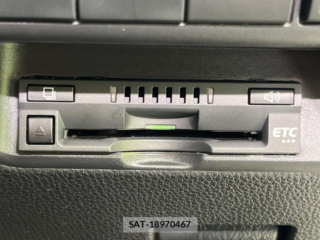 Toyota AQUA 2021-12 8277053-6
