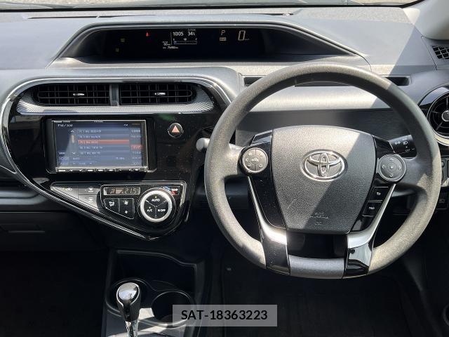 Toyota AQUA 2020-03 8277688-17