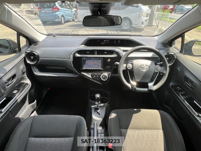 Toyota AQUA 2020-03 8277688-3