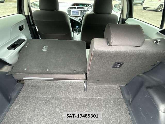 Toyota AQUA 2013-02 8277805-18