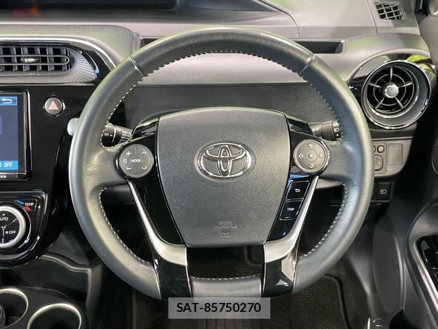 Toyota AQUA 2018-04 8277843-10