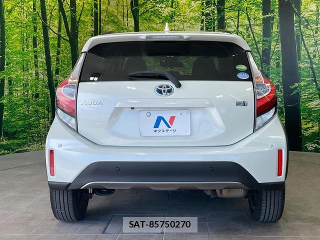 Toyota AQUA 2018-04 8277843-14